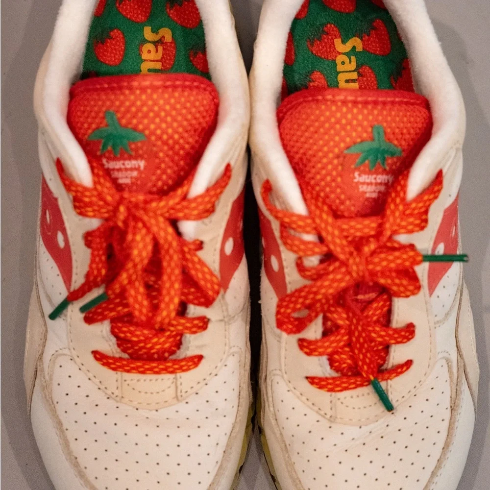 Saucony Shadow 6000 - Strawberry Cheesecake